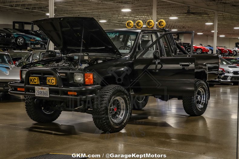 1986-toyota-pickup (9)