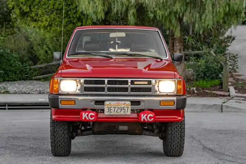 1986-toyota-pickup-sr5-truck-for-sale-07