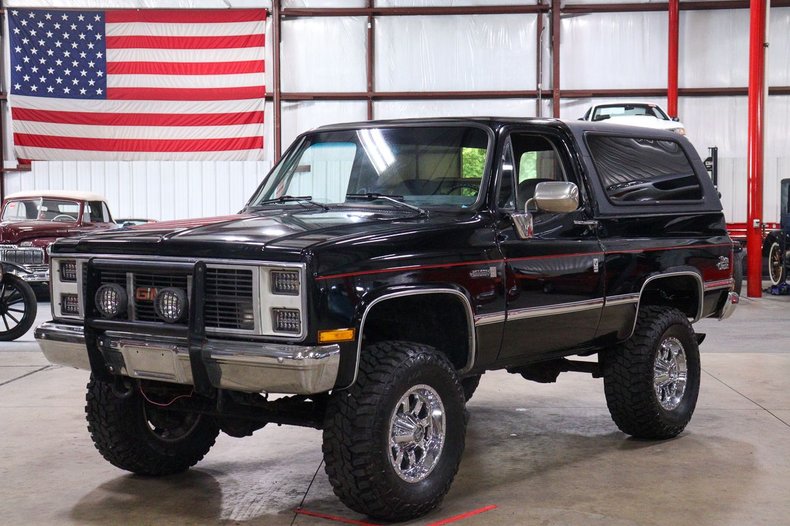 1987-gmc-jimmy-sierra-classic-for-sale-01