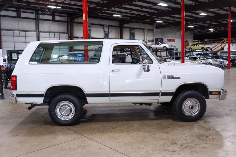 1988-dodge-ramcharger-for-sale-06