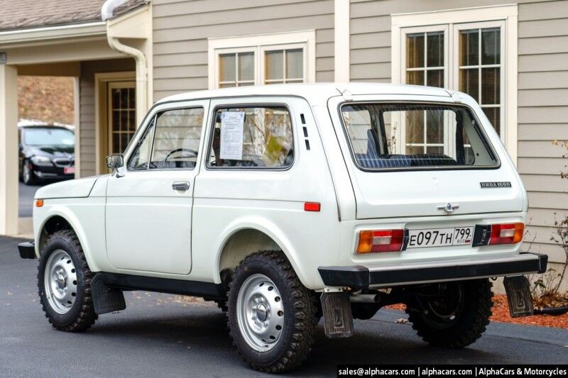 1988-lada-niva-1600-for-sale-03