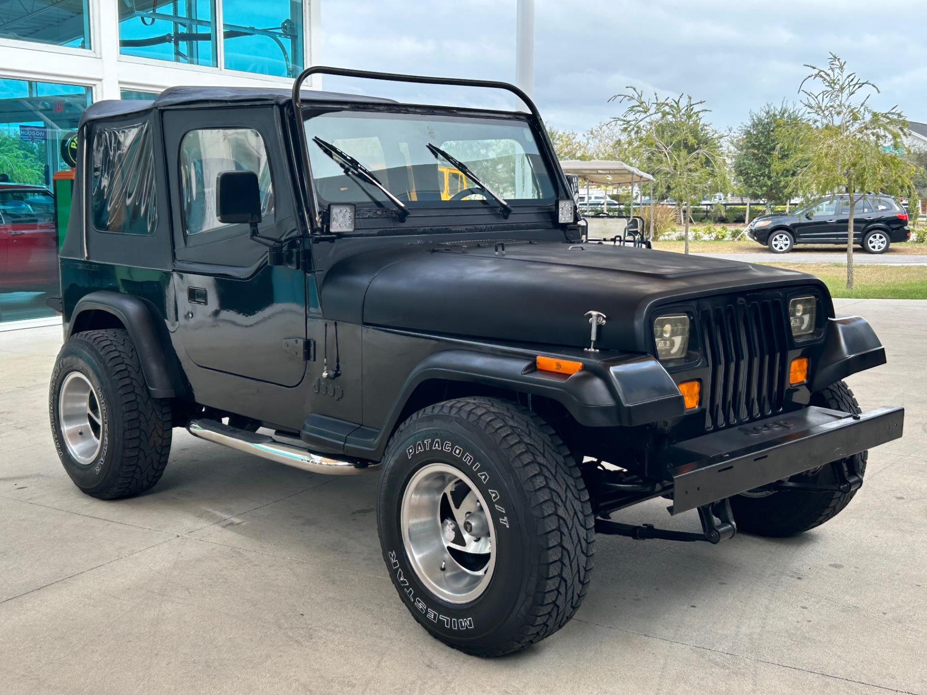 1993-jeep-wrangler-yj-for-sale-03