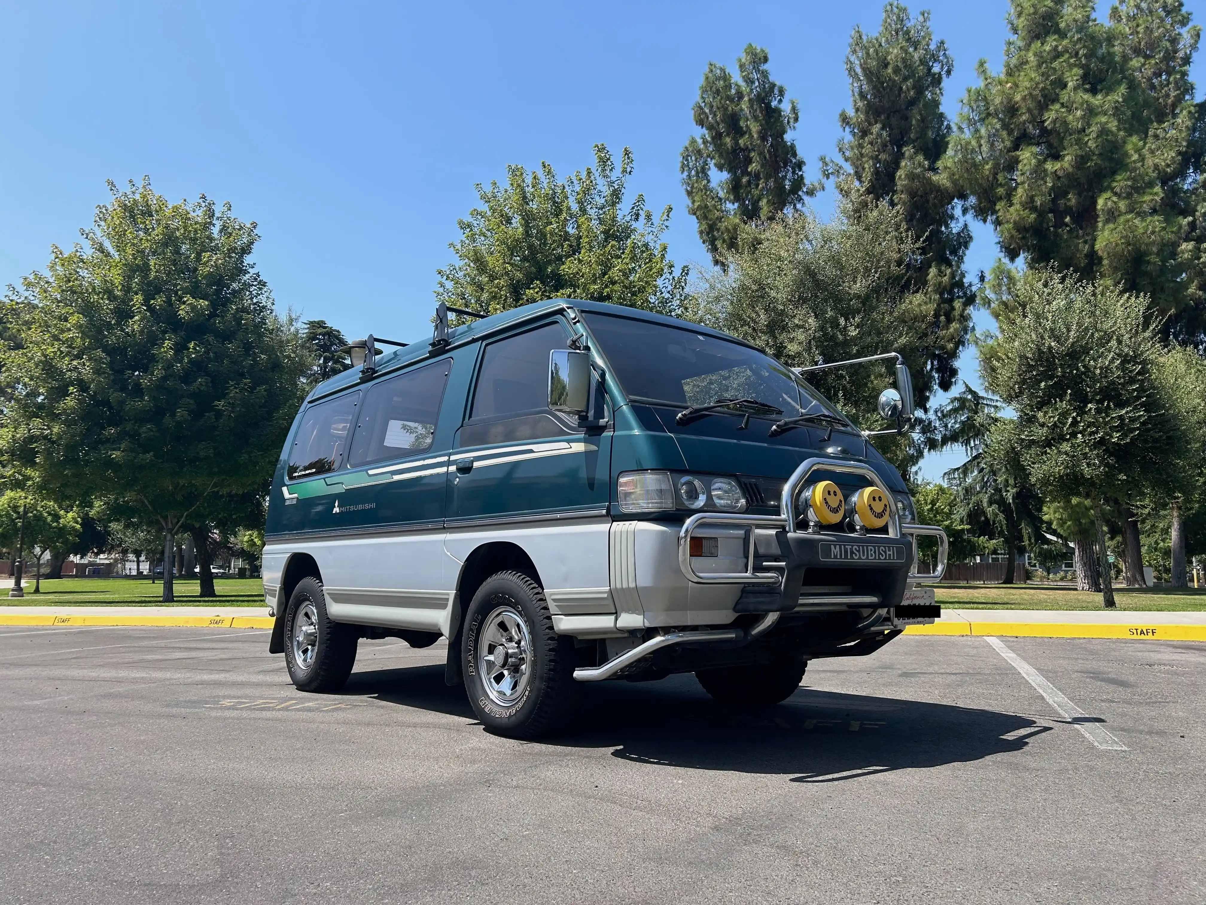 1993-mitsubishi-delica-l300-01