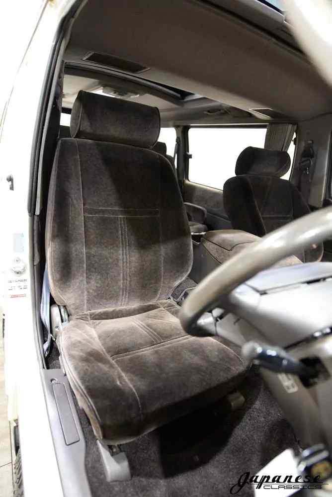 1995 Toyota HiAce KZH106-10