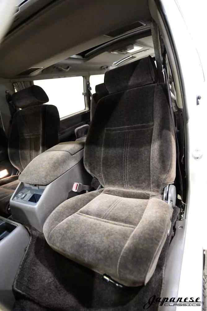 1995 Toyota HiAce KZH106-11