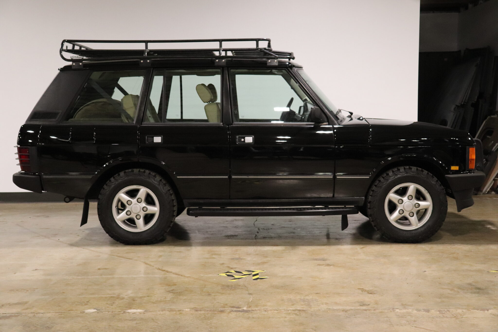 1995-range-rover-classic-swb-for-sale-02