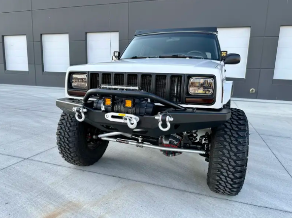 1998-Jeep-Cherokee-Classic-XJ-RestoMod-14