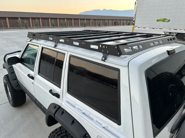 1998-jeep-cherokee-xj-resto-mod-for-sale-34