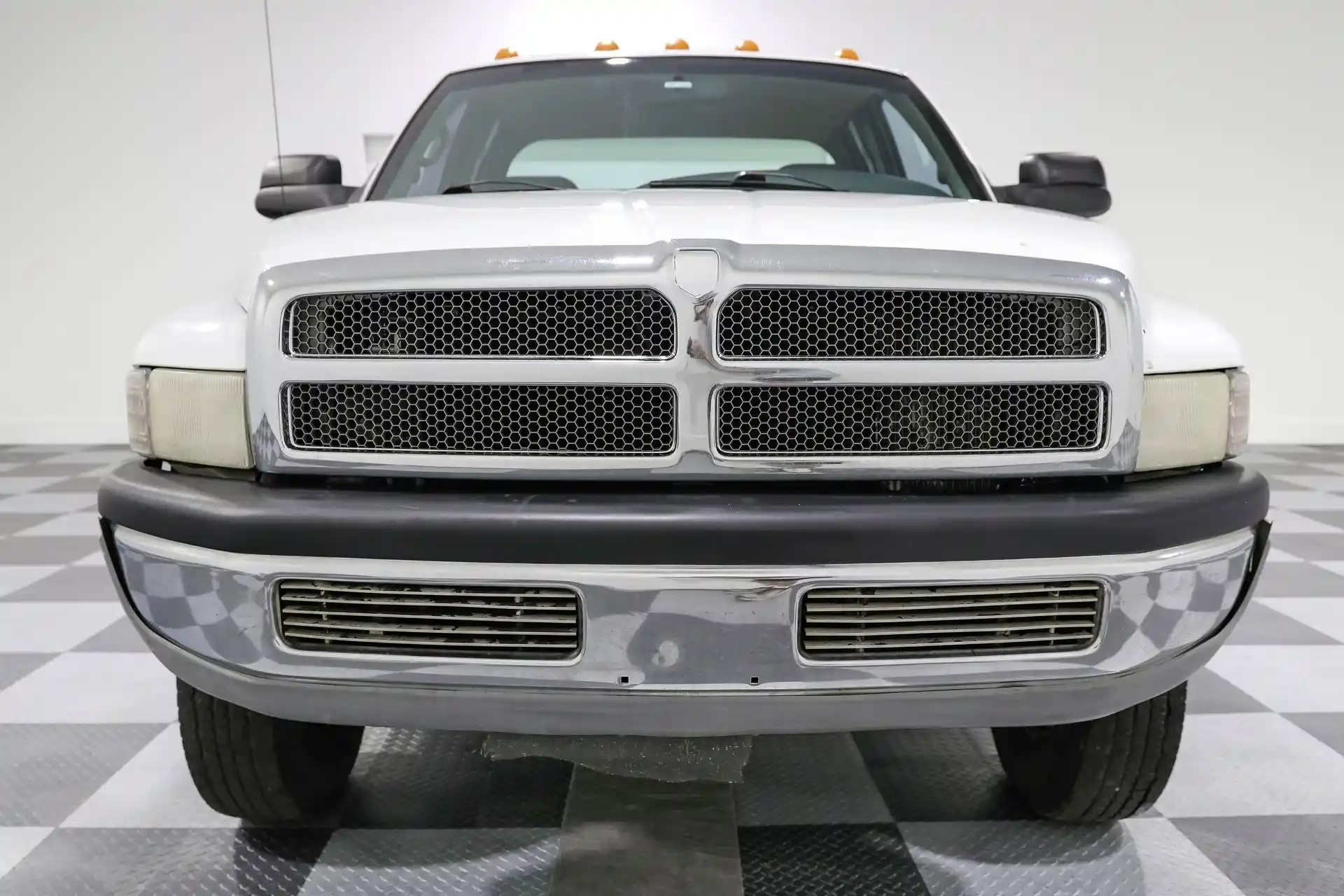 1999-dodge-3500-for-sale-02.jfif