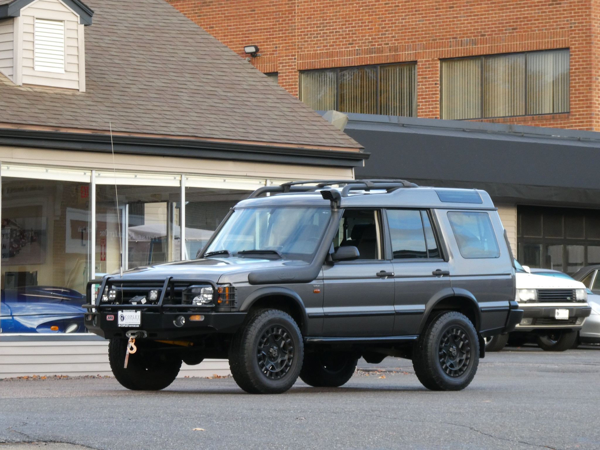 2004-land-rover-discovery-for-sale-01