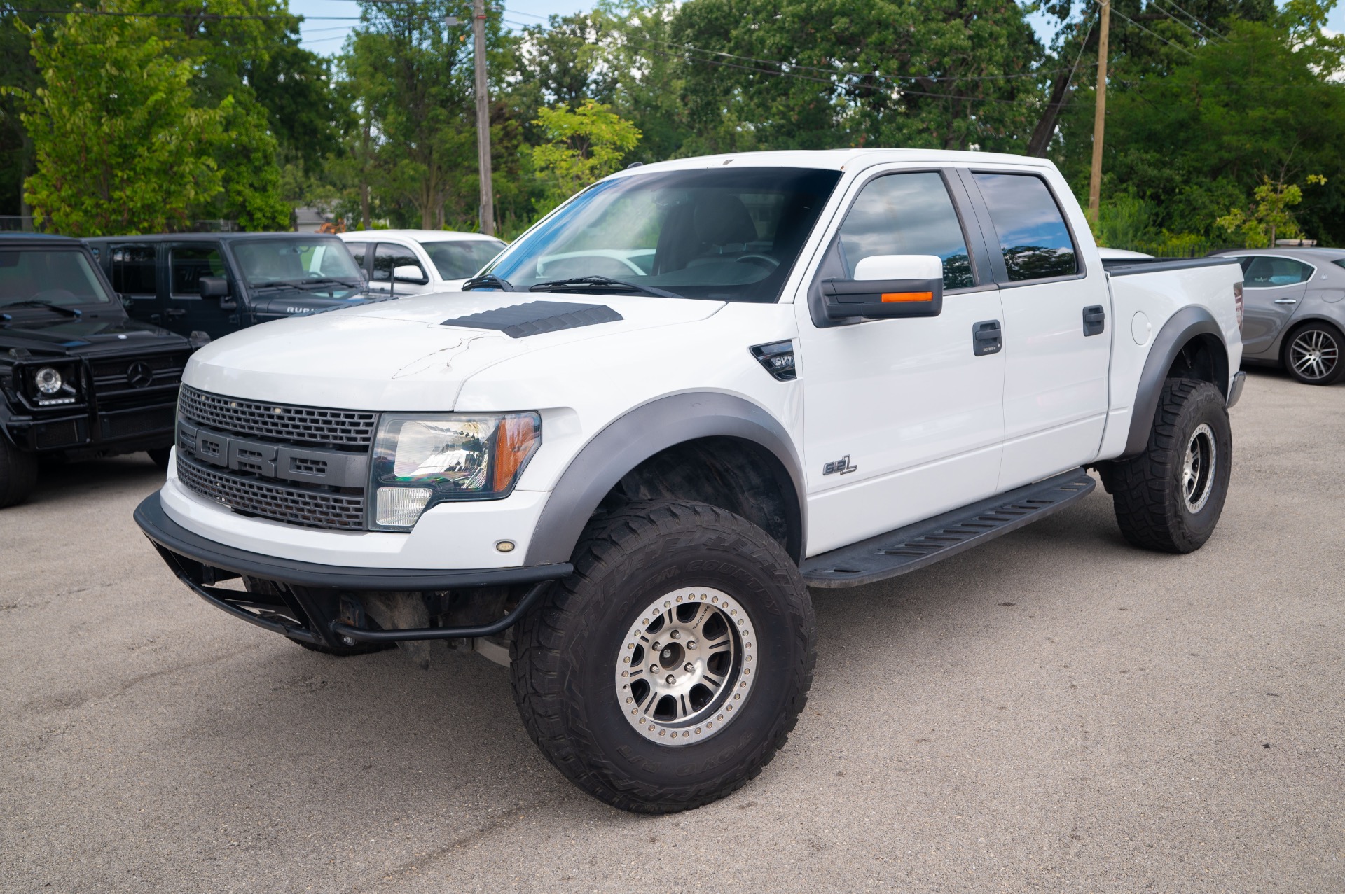 2011-ford-f-150-svt-raptor-for-sale-02