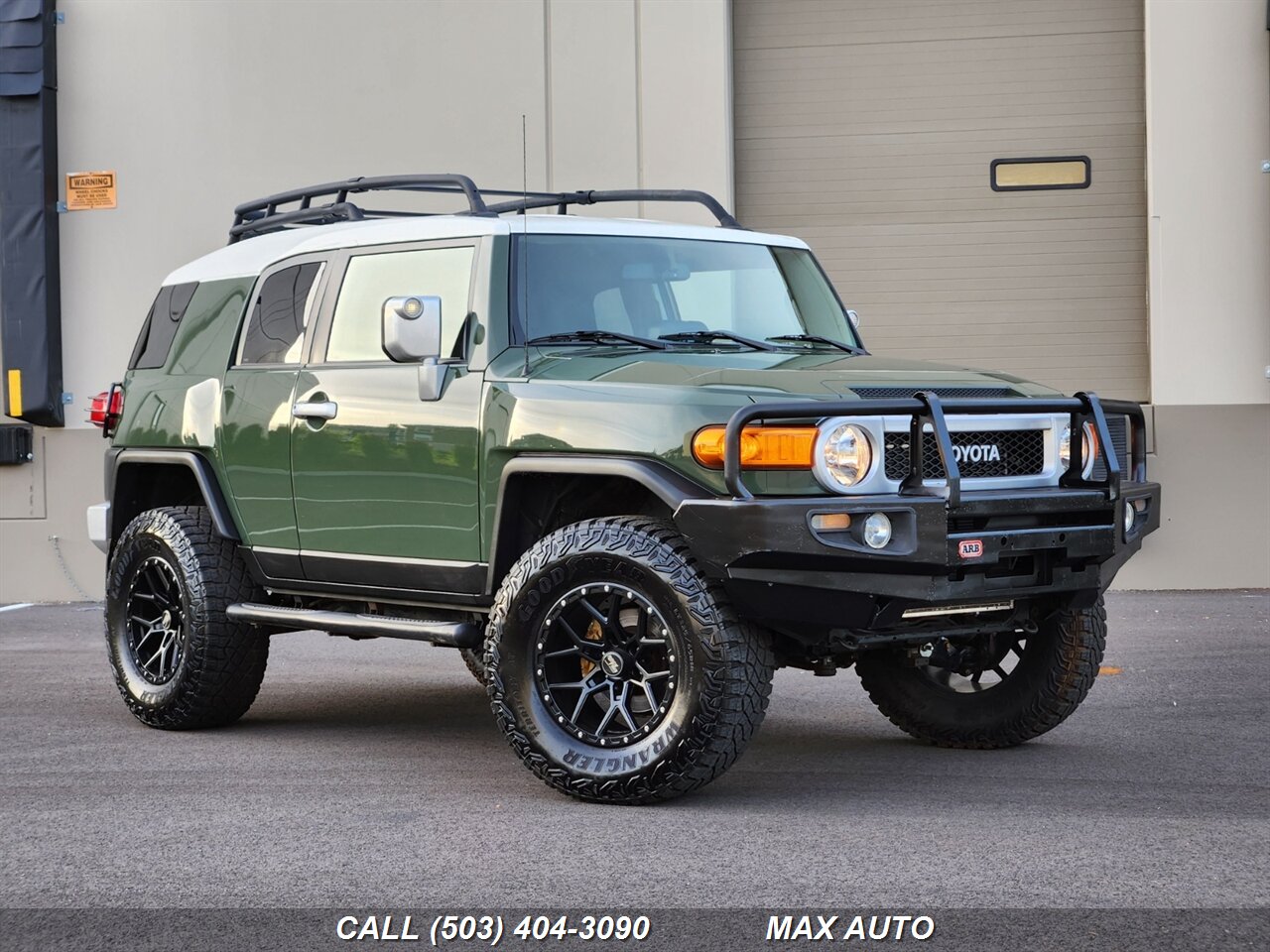 2012-toyota-fj-cruiser-max-auto-for-sale-01