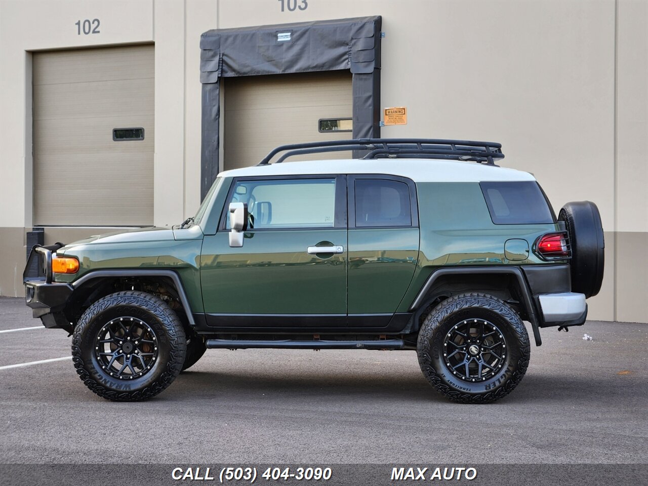 2012-toyota-fj-cruiser-max-auto-for-sale-05