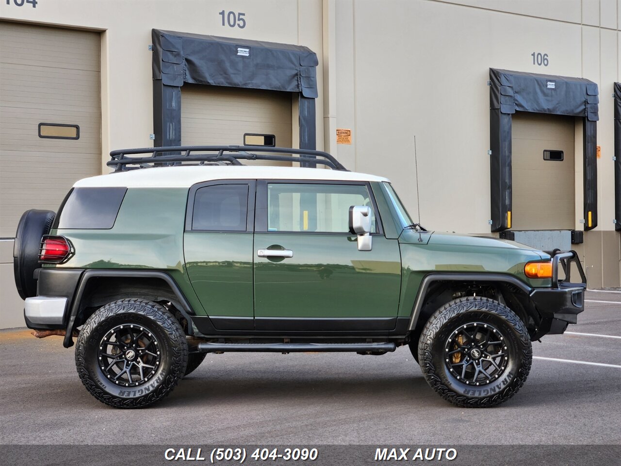 2012-toyota-fj-cruiser-max-auto-for-sale-09