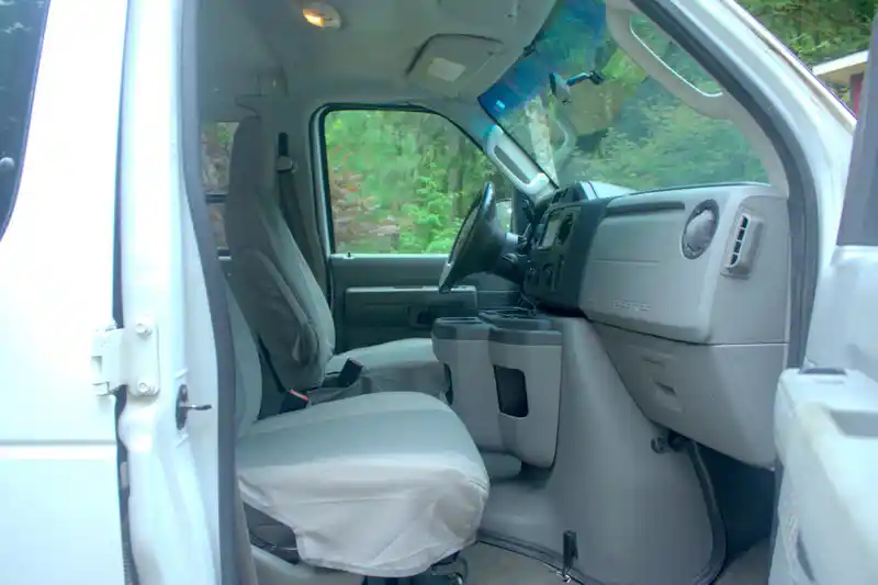 2014-ford-e-250-quad-van-conversion-for-sale-05