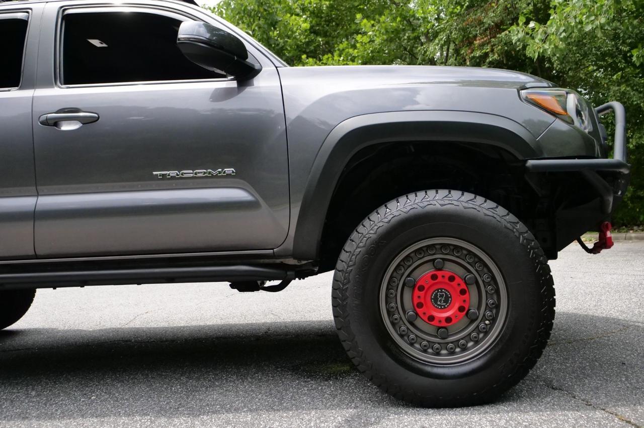 2019-toyota-tacoma-modified-for-sale-05