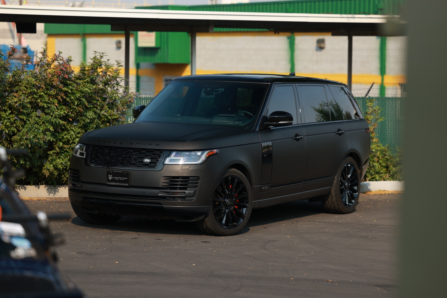 2020-land-rover-range-rover-long-wheelbase-01