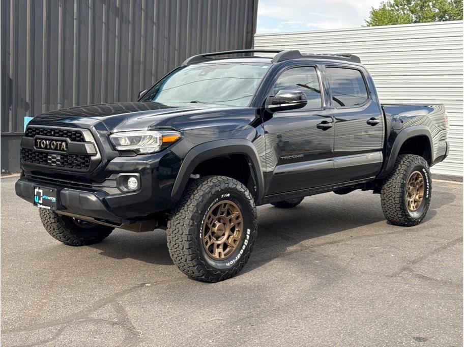 2020-tacoma-double-cab-modified-for-sale-04