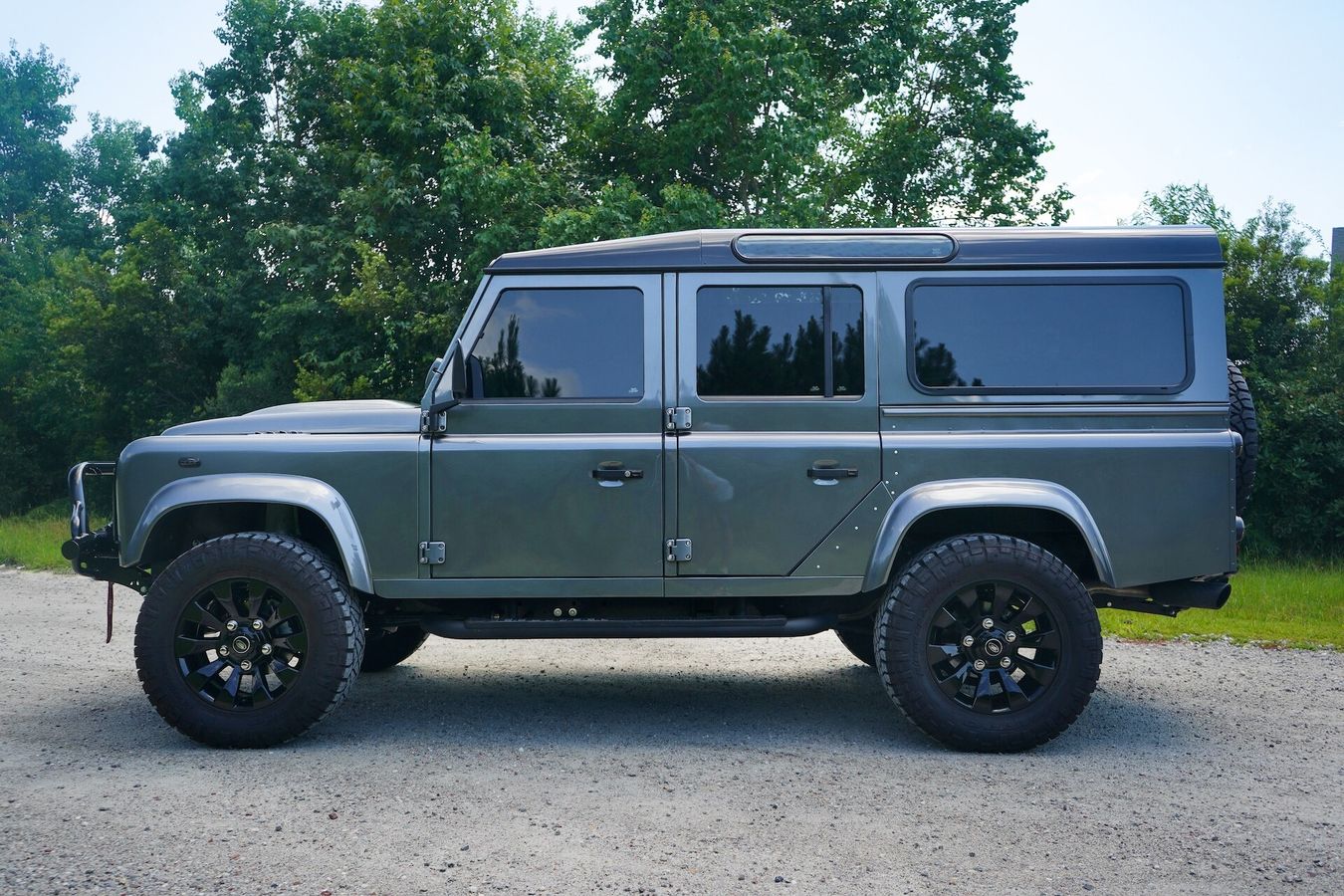 2021-land-rover-defender-110-for-sale-07