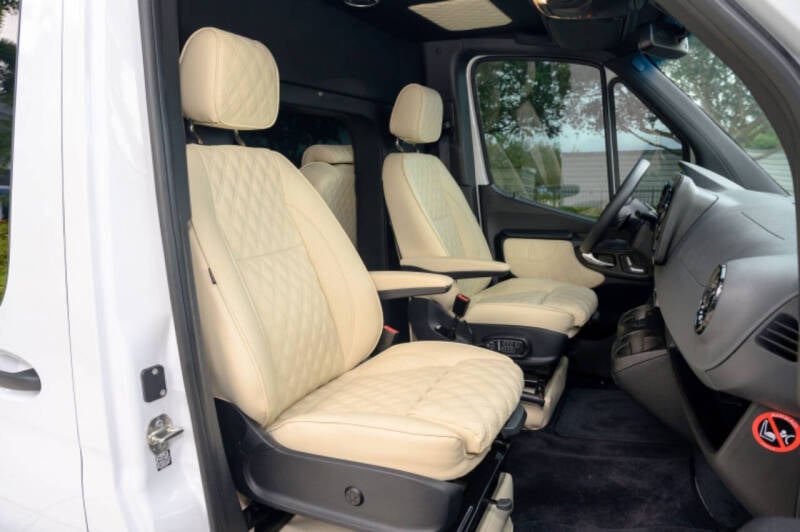 2021-mercedes-benz-sprinter-3500xd-4x2-3dr-170-in-wb-high-roof-extended-cargo-van-3-0l-v6- (11)