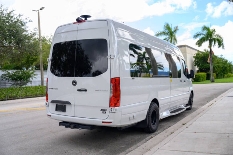 2021-mercedes-benz-sprinter-3500xd-4x2-3dr-170-in-wb-high-roof-extended-cargo-van-3-0l-v6- (5)