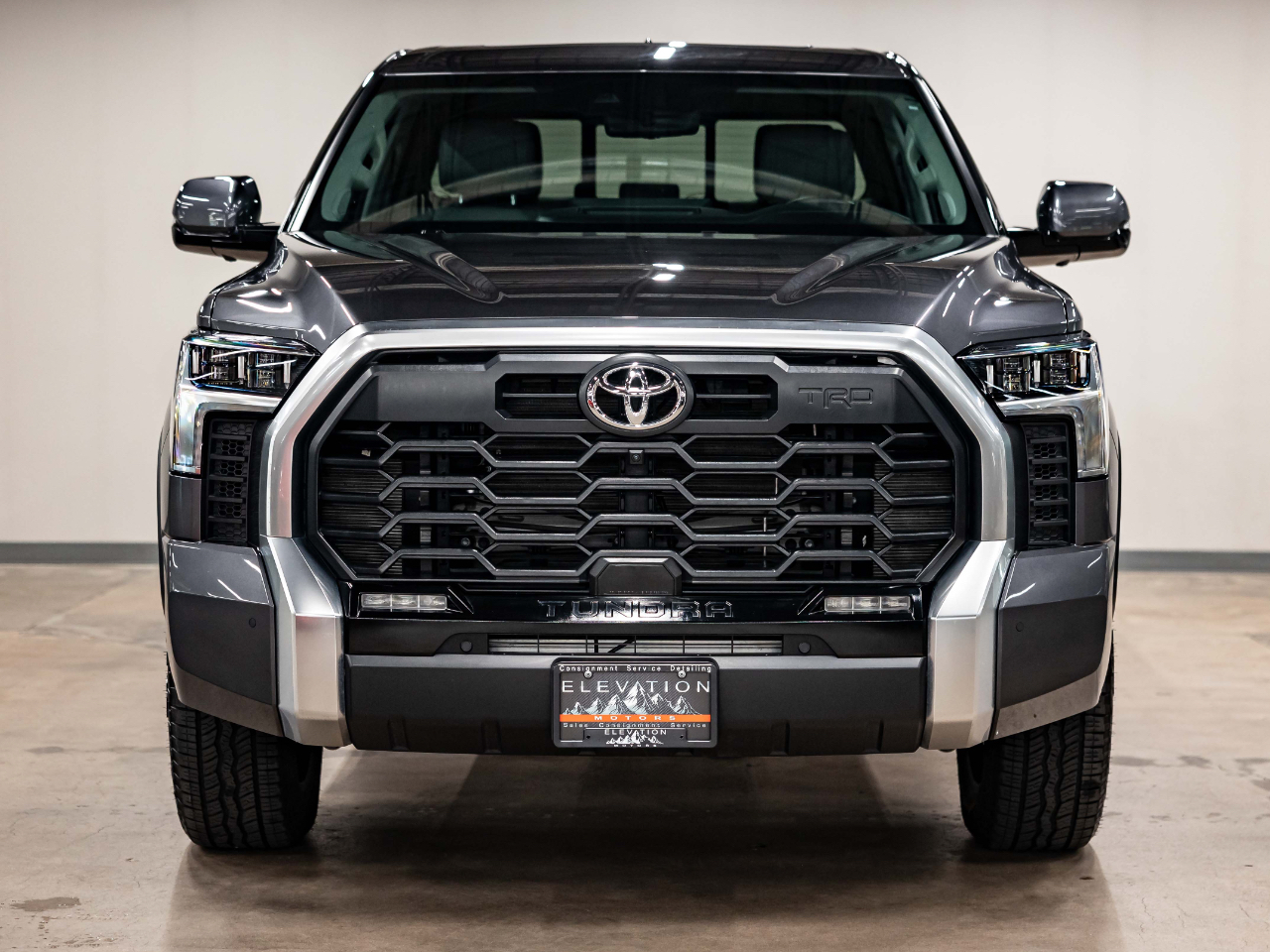 2022-toyota-tundra-limited-double-cab-06