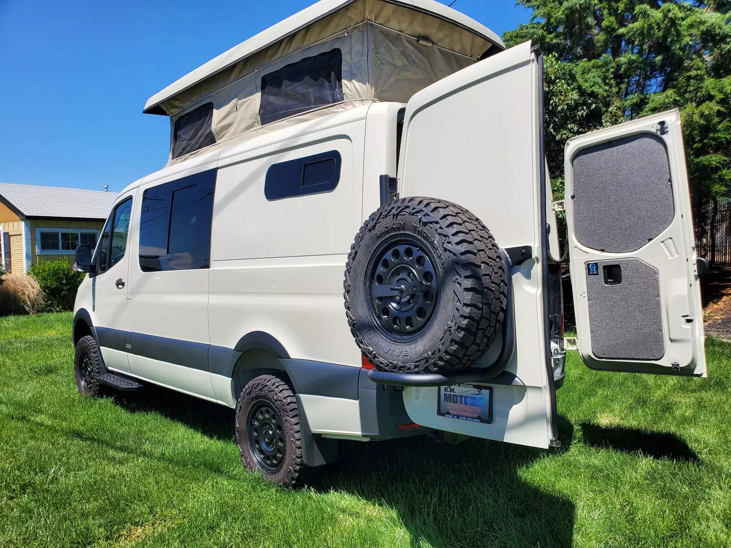 mercedes-benz-sprinter-2500-cargo-for-sale-018