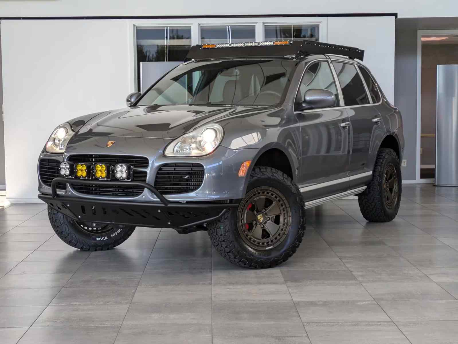 porsche-cayenne-overlander-01