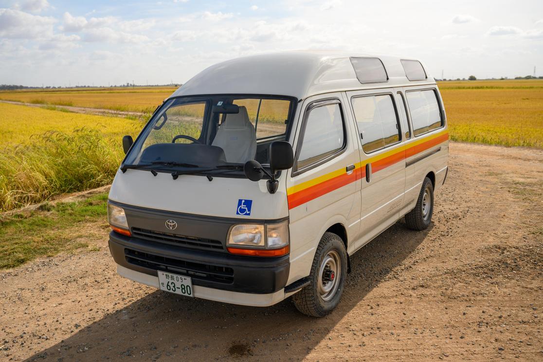 toyota-hiace-sacramento-california-06