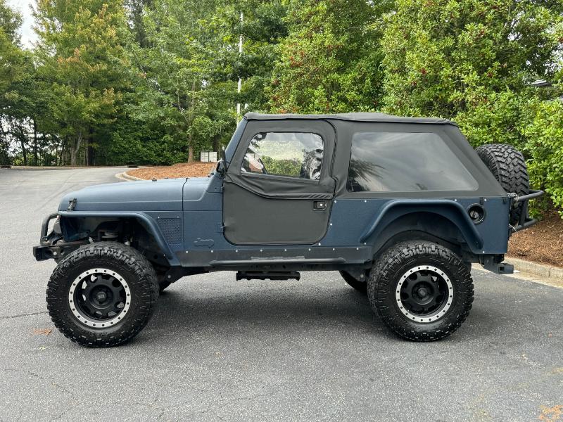 used-2005-jeep-wrangler-unlimited-for-sale-03