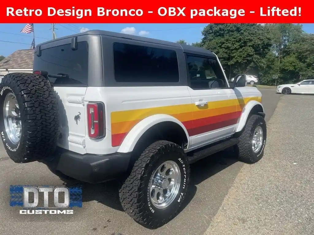 used-2021-ford-bronco-outerbanks-for-sale-05