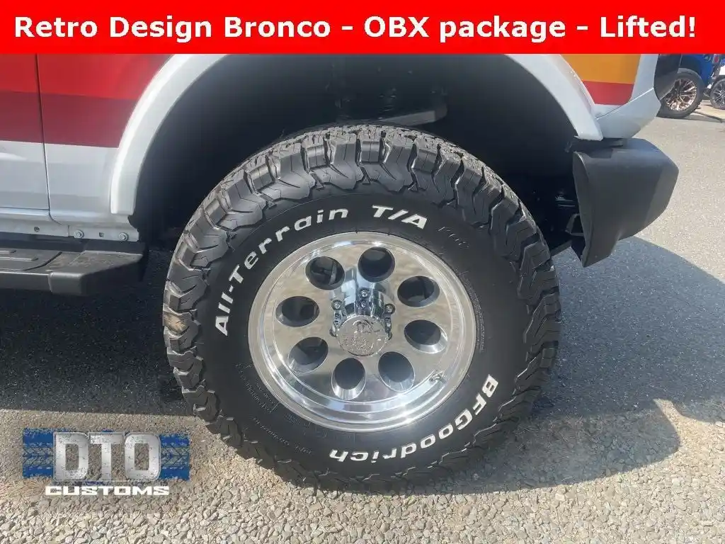 used-2021-ford-bronco-outerbanks-for-sale-08