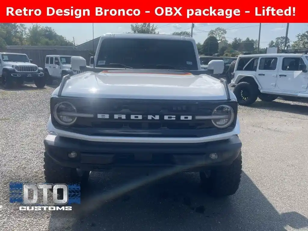 used-2021-ford-bronco-outerbanks-for-sale-15