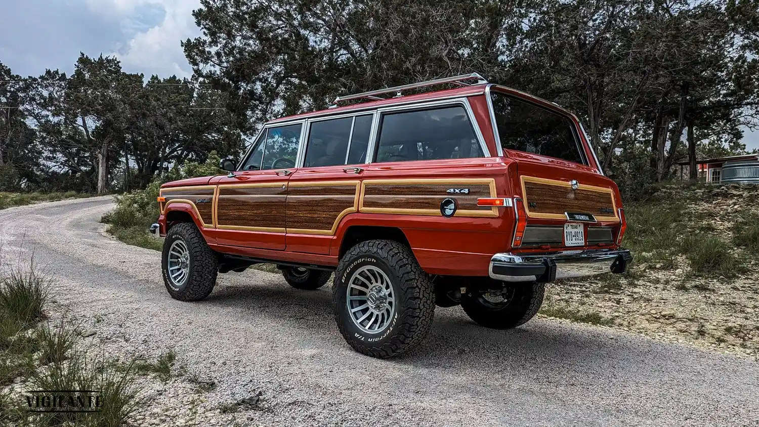 vigilante4x4-jeep-grand-wagoneer-1988-for-sale-04