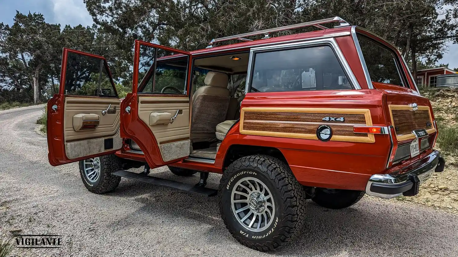 vigilante4x4-jeep-grand-wagoneer-1988-for-sale-11