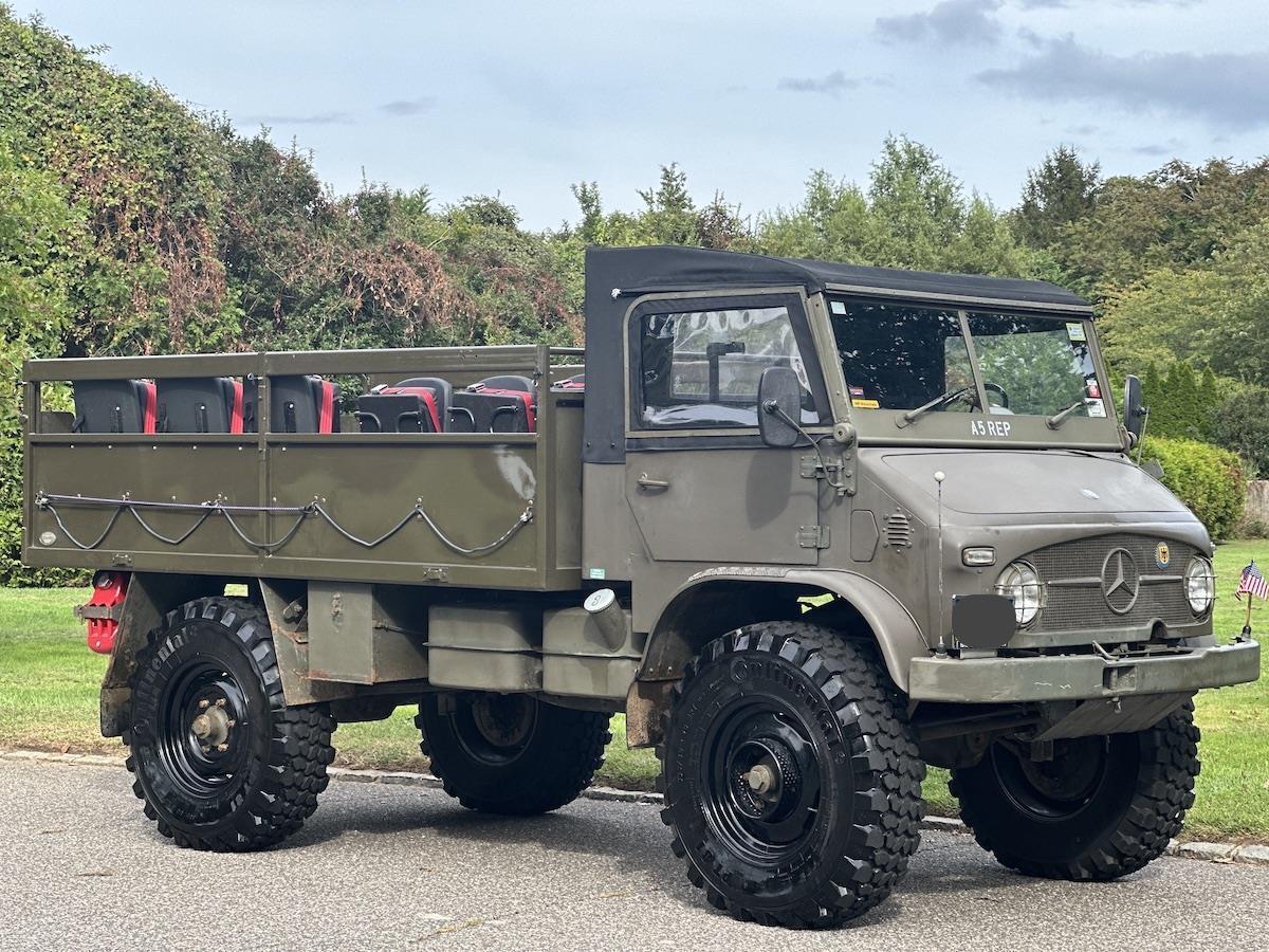 1963-Mercedes-Benz-Unimog-01