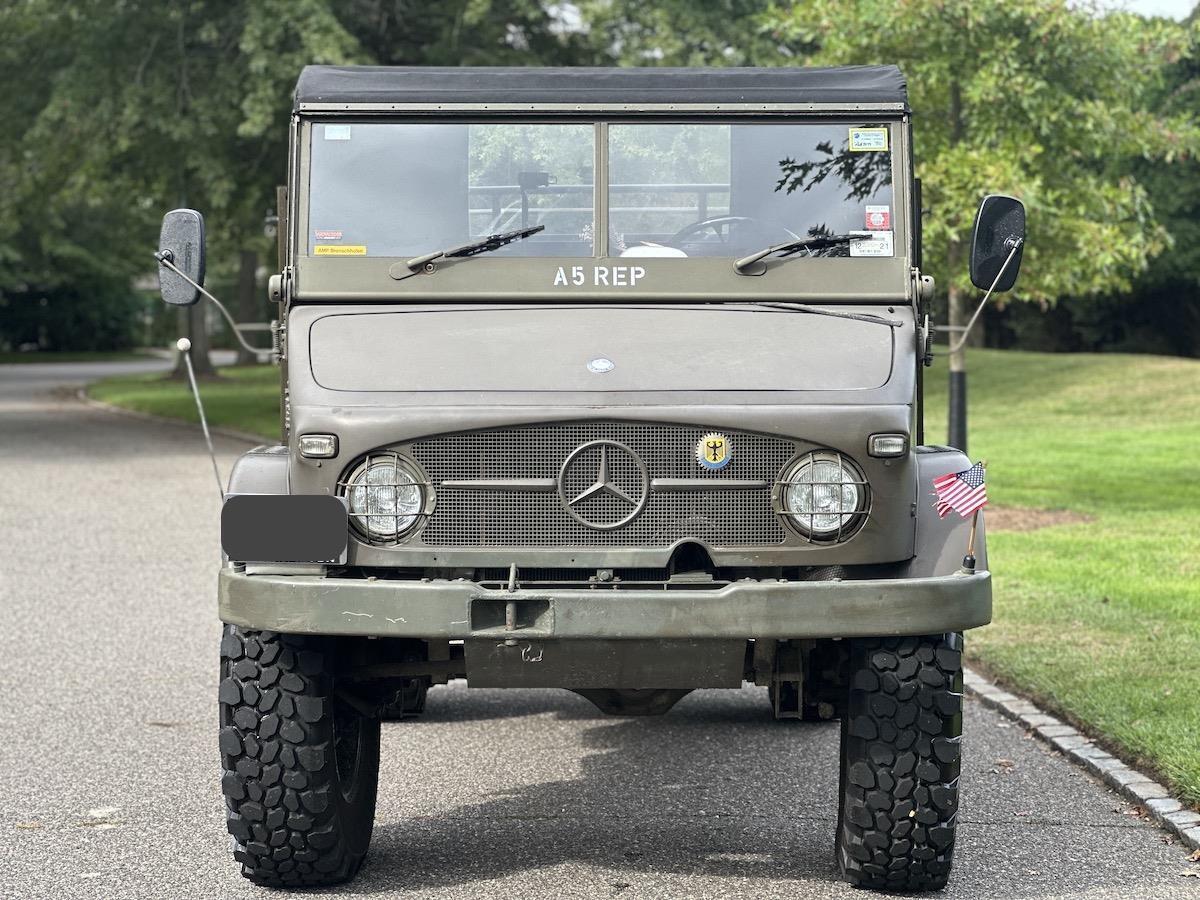 1963-Mercedes-Benz-Unimog-09