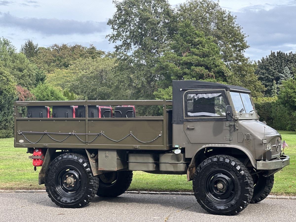 1963-Mercedes-Benz-Unimog-12