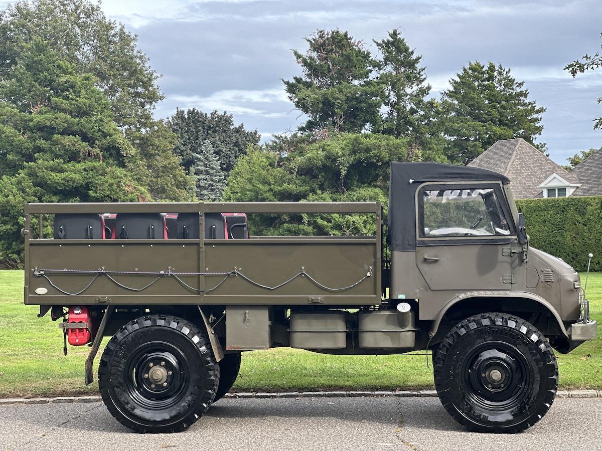 1963-Mercedes-Benz-Unimog-13