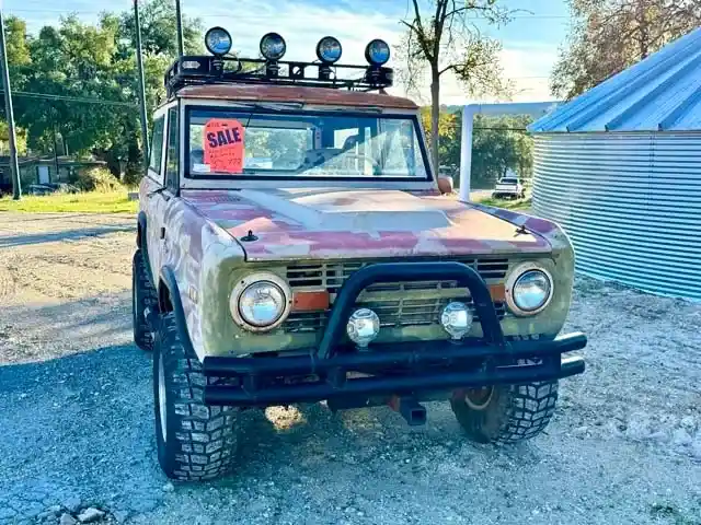 1967-ford-bronco-for-sale-04