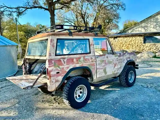 1967-ford-bronco-for-sale-08