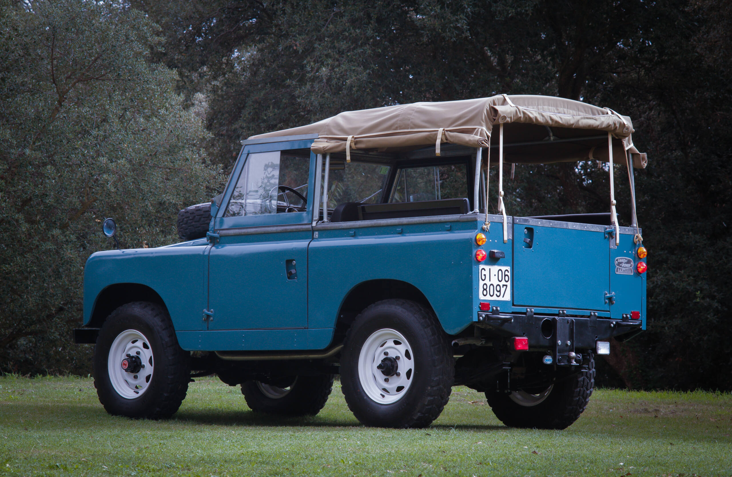 1967-land-rover-santana-series-06