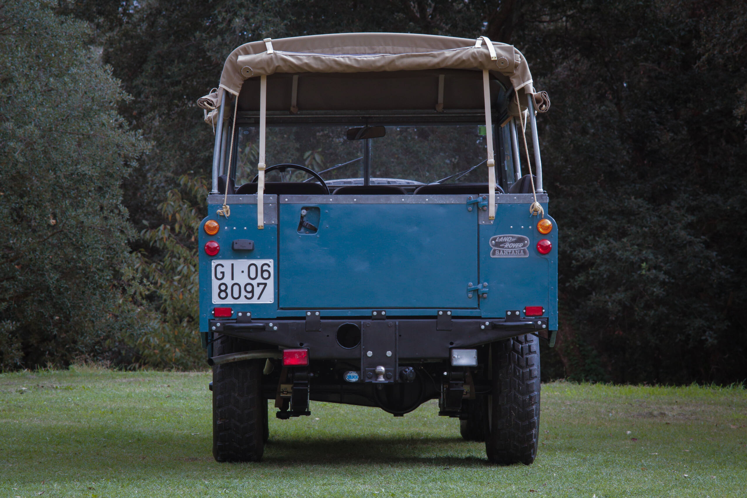 1967-land-rover-santana-series-07