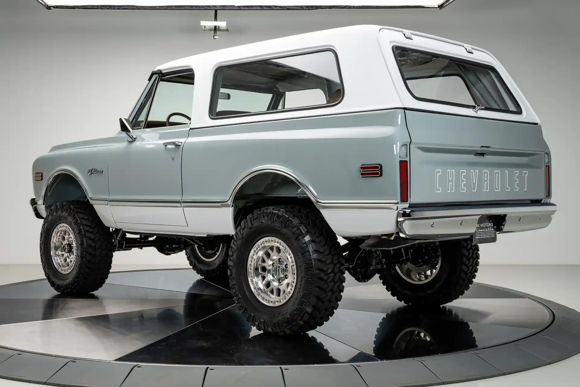 1972-chevrolet-k5-blazer-for-sale-17