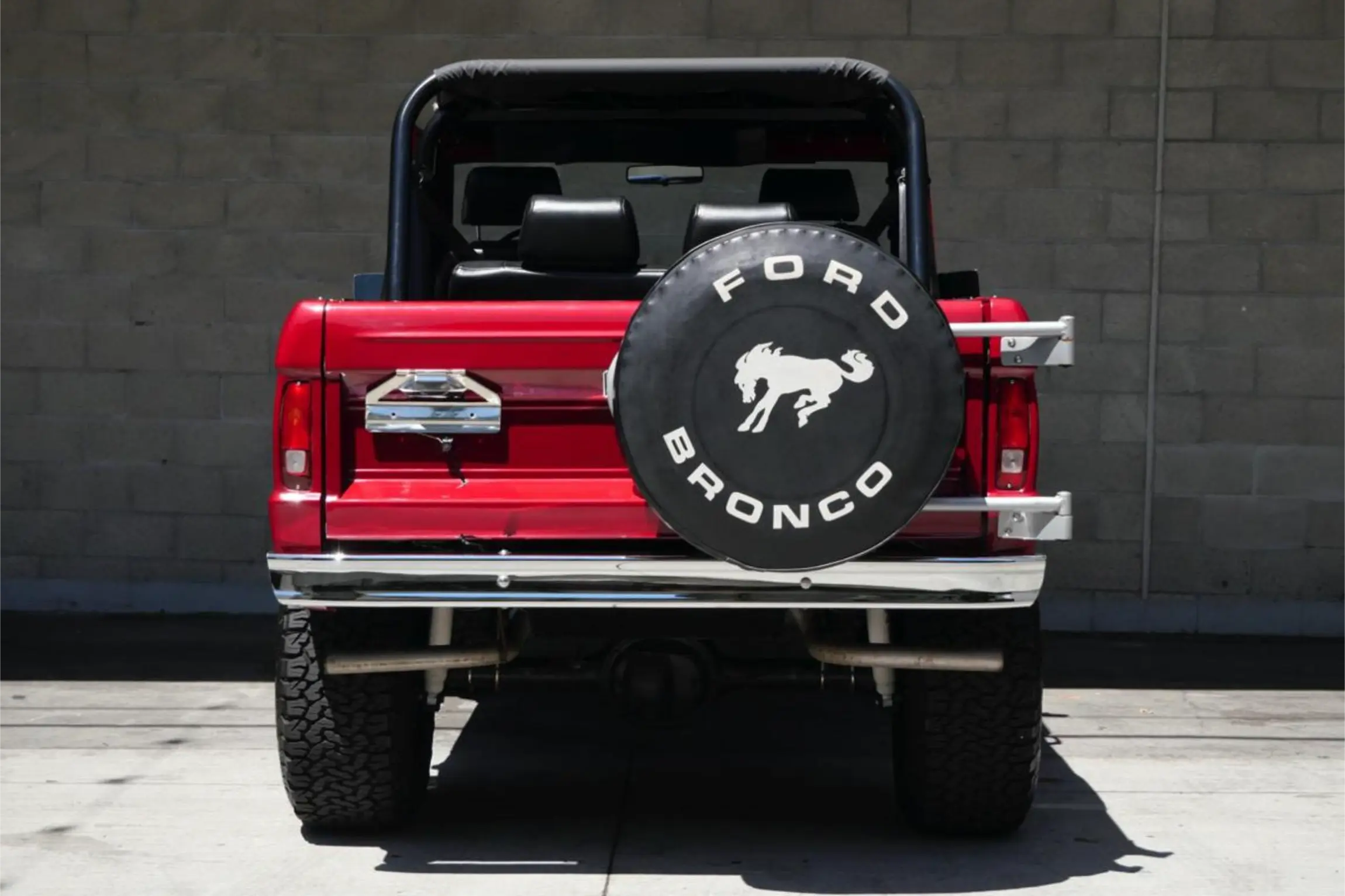 1973-FORD-Bronco-for-sale-10