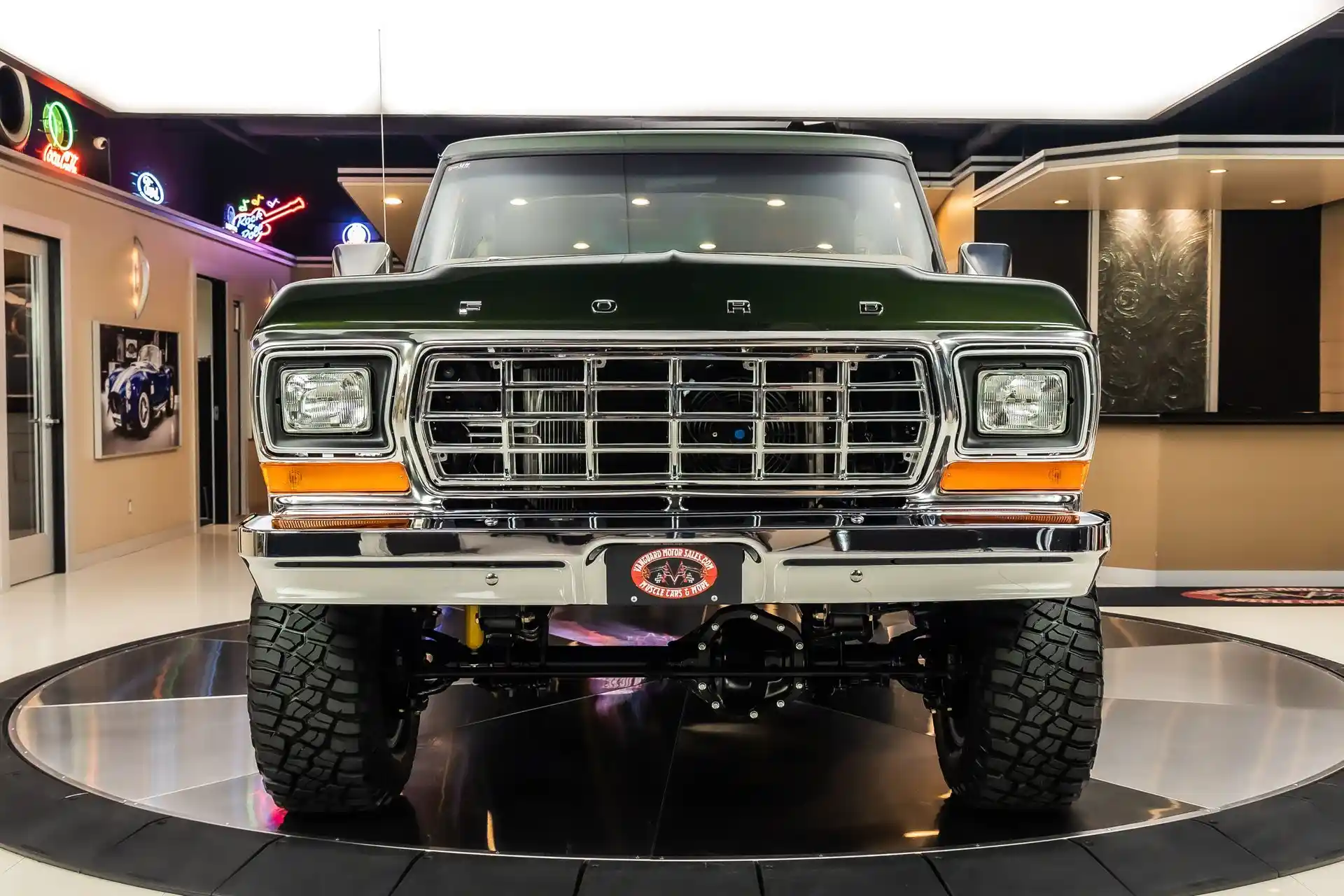 1979-ford-f-350-xlt-4x4-pickup-restomod-for-sale-07