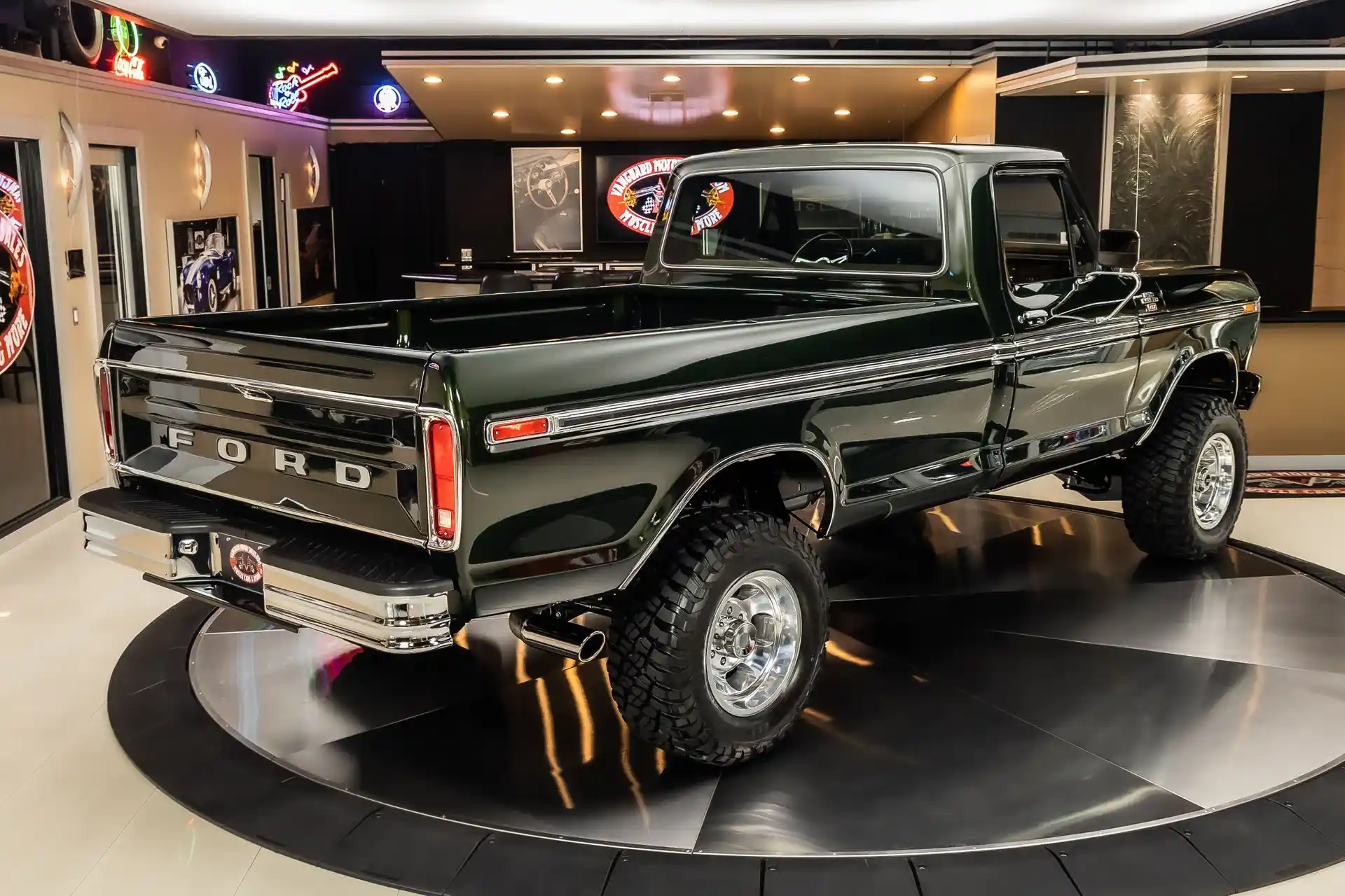 1979-ford-f-350-xlt-4x4-pickup-restomod-for-sale-12