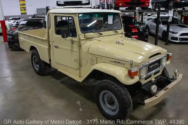 1980-toyota-land-cruiser-fj45-for-sale-07