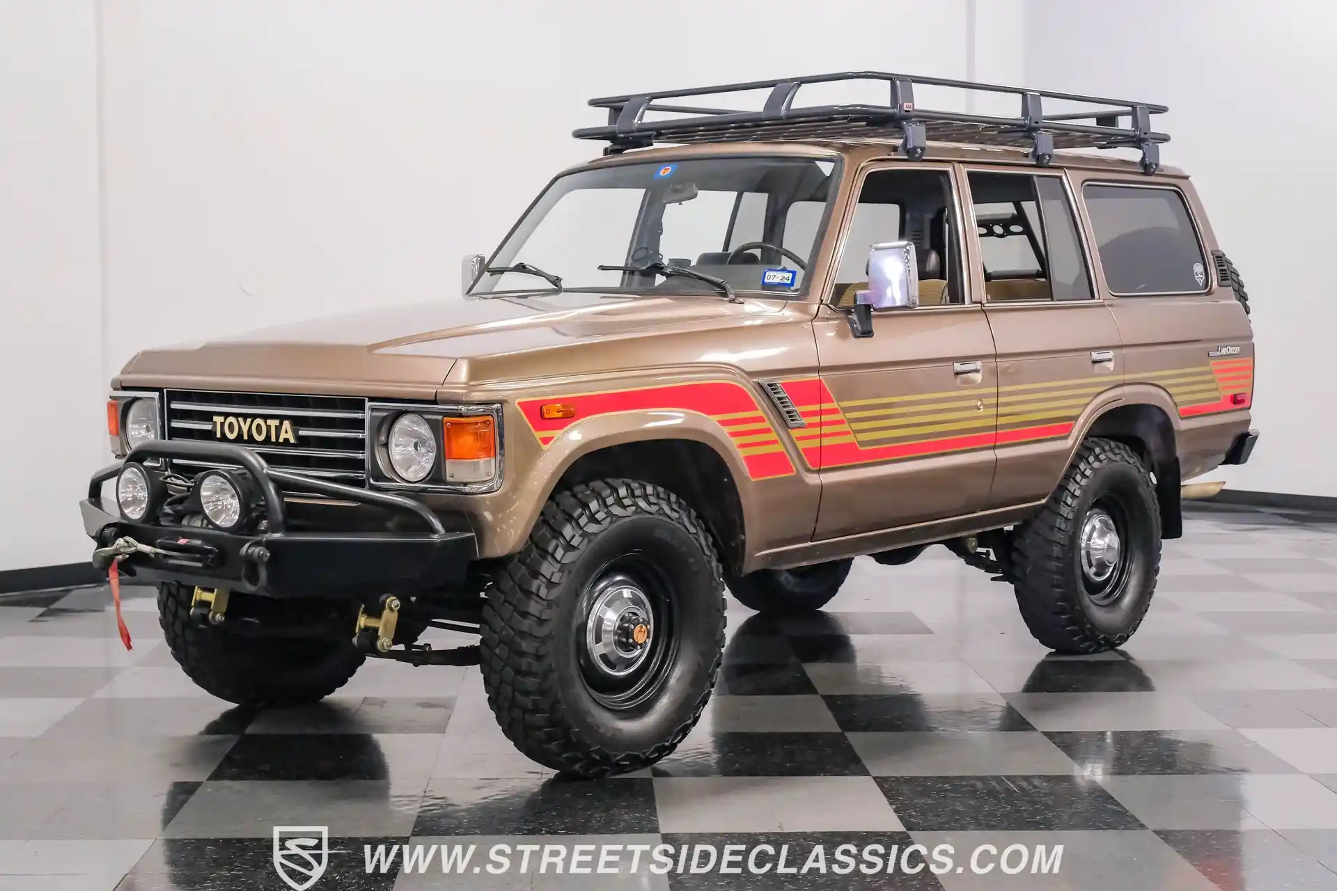 1985-toyota-land-cruiser-fj60-for-sale-01