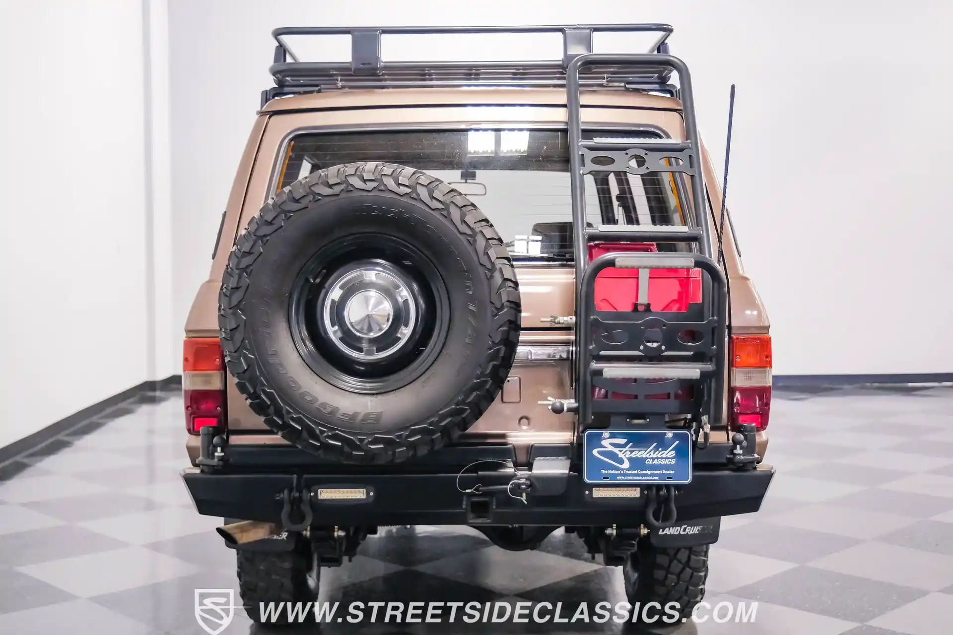 1985-toyota-land-cruiser-fj60-for-sale-04